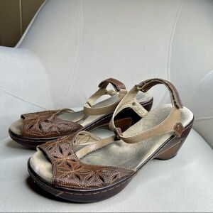 J-41 ADVENTURE Cassia Open Toe Sandal Heels Vegan Size 9.5 Womens